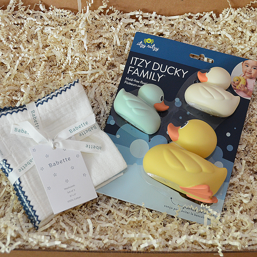 Bathtime Baby Gift Box & Book Bundle | Harry the Dirty Dog Book Bundle with Rubber Ducky Set